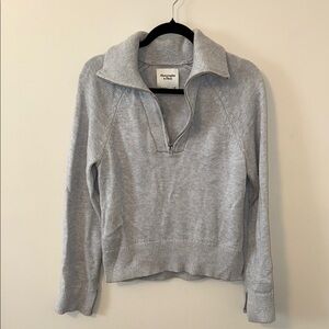 Abercrombie & Fitch Gray Women's Sweater